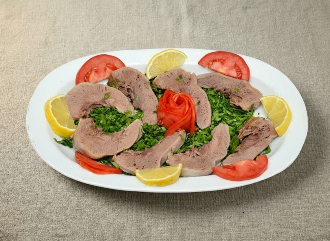 لسانات من باب الحميدية الدمشقي